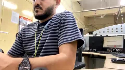 Snapshot of bighandsomesatisfy chatting on 04/04/26, 04:15 bighandsomesatisfy online show from 04/04/26, 04:15