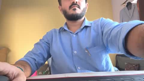 Snapshot of bighandsomesatisfy chatting on 04/15/26, 10:55 bighandsomesatisfy online show from 04/15/26, 10:55