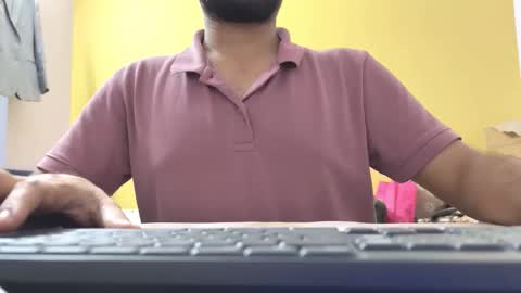 Snapshot of bighandsomesatisfy chatting on 04/16/26, 02:40 bighandsomesatisfy online show from 04/16/26, 02:40