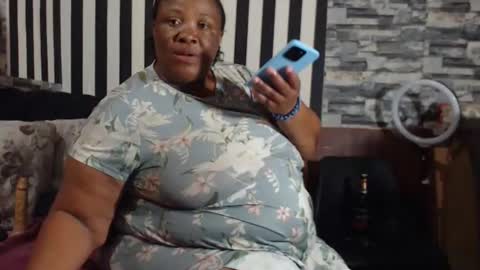 Snapshot of bighotmature chatting on 04/06/26, 10:05 bighotmature online show from 04/06/26, 10:05