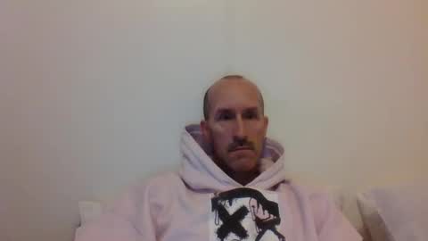 Snapshot of bighugemouthful chatting on 12/03/24, 04:17 Chaz online show from 12/03/24, 04:17