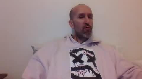 Snapshot of bighugemouthful chatting on 12/26/24, 03:38 Chaz online show from 12/26/24, 03:38