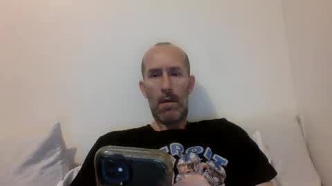 Snapshot of bighugemouthful chatting on 01/02/25, 07:12 Chaz online show from 01/02/25, 07:12