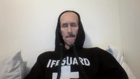 Snapshot of bighugemouthful chatting on 01/02/25, 06:34 Chaz online show from 01/02/25, 06:34