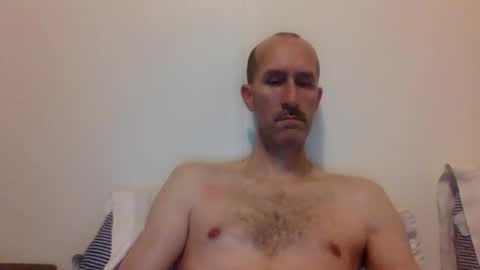 Snapshot of bighugemouthful chatting on 01/04/25, 03:50 Chaz online show from 01/04/25, 03:50