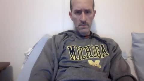 Snapshot of bighugemouthful chatting on 03/06/25, 04:30 Chaz online show from 03/06/25, 04:30