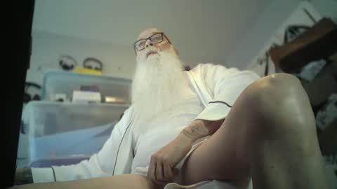 Snapshot of bigjeff01 chatting on 04/04/26, 03:42 bigjeff01 online show from 04/04/26, 03:42