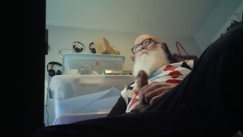 Snapshot of bigjeff01 chatting on 04/29/26, 08:15 bigjeff01 online show from 04/29/26, 08:15