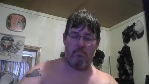 Snapshot of bigjohn41000 chatting on 11/16/25, 10:15 bigjohn41000 online show from 11/16/25, 10:15