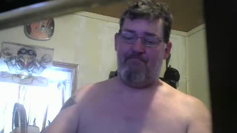Snapshot of bigjohn41000 chatting on 05/13/26, 09:33 bigjohn41000 online show from 05/13/26, 09:33