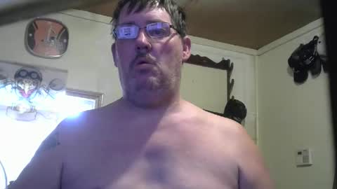 Snapshot of bigjohn41000 chatting on 05/31/26, 06:04 bigjohn41000 online show from 05/31/26, 06:04