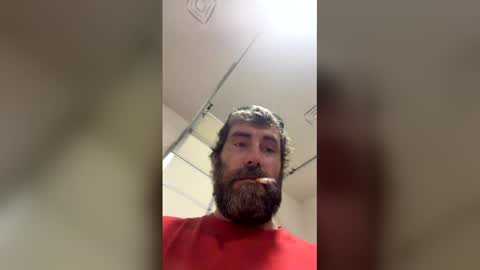 Snapshot of bigjohnson6923 chatting on 05/14/26, 03:35 bigjohnson6923 online show from 05/14/26, 03:35