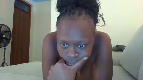 Snapshot of bigjuicyass_30 chatting on 03/12/26, 05:46 pretty online show from 03/12/26, 05:46