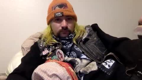 Snapshot of bigkhaos chatting on 11/16/25, 09:48 Bigkhaos online show from 11/16/25, 09:48