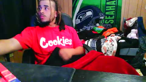 Snapshot of biglightskinbbcc chatting on 03/17/26, 04:39 bbcsexy online show from 03/17/26, 04:39