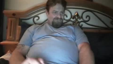 Snapshot of bigload1972 chatting on 12/05/24, 02:20 bigload1972 online show from 12/05/24, 02:20