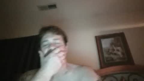 Snapshot of bigload1972 chatting on 01/01/25, 10:43 bigload1972 online show from 01/01/25, 10:43