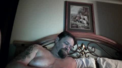 Snapshot of bigload1972 chatting on 02/16/25, 01:14 bigload1972 online show from 02/16/25, 01:14