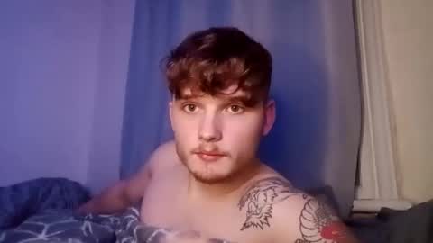 Snapshot of biglove126596 chatting on 12/19/25, 10:06 biglove126596 online show from 12/19/25, 10:06