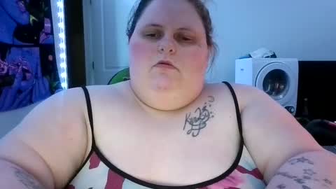 Snapshot of bigmama91 chatting on 09/29/25, 12:43 bigmama91 online show from 09/29/25, 12:43