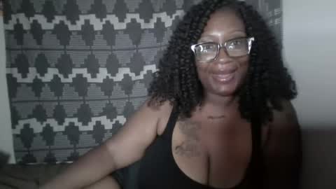 Snapshot of bigmamamocha chatting on 08/09/26, 10:09 BigMamaMocha online show from 08/09/26, 10:09