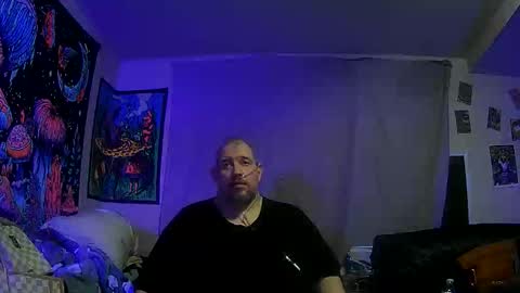 Snapshot of bigman42of0rlife chatting on 12/14/25, 12:10 bigman42of0rlife online show from 12/14/25, 12:10