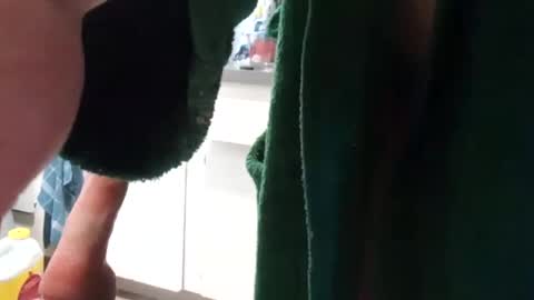 Snapshot of bigmanaround9 chatting on 01/06/25, 05:38 bigmanaround9 online show from 01/06/25, 05:38