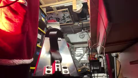 Snapshot of bigmanaround9 chatting on 01/25/25, 12:05 bigmanaround9 online show from 01/25/25, 12:05