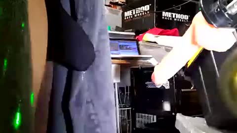 Snapshot of bigmanaround9 chatting on 02/09/25, 10:31 bigmanaround9 online show from 02/09/25, 10:31