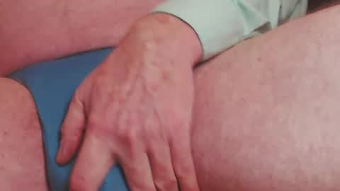 Red online show from 12/17/24, 06:42