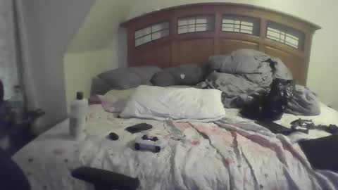 bigmeech7714 online show from 12/15/25, 08:02