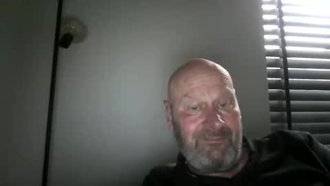Snapshot of bigmike3339 chatting on 03/26/26, 10:43 bigmike3339 online show from 03/26/26, 10:43