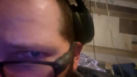 Snapshot of bigmotopayne8769 chatting on 12/21/25, 06:09 bigmotopayne8769 online show from 12/21/25, 06:09