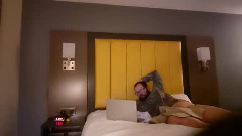 Snapshot of bigmotopayne8769 chatting on 01/13/26, 07:57 bigmotopayne8769 online show from 01/13/26, 07:57