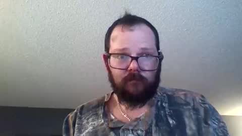 Snapshot of bigmotopayne8769 chatting on 01/14/26, 10:21 bigmotopayne8769 online show from 01/14/26, 10:21