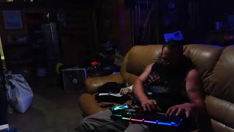 bigmotopayne8769 online show from 05/11/26, 07:36