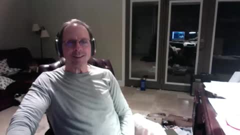 Snapshot of bignjakd6 chatting on 11/01/25, 05:42 CumCMe online show from 11/01/25, 05:42