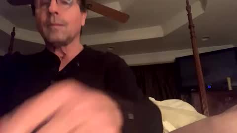 Snapshot of bignjakd6 chatting on 12/01/25, 10:04 CumCMe online show from 12/01/25, 10:04