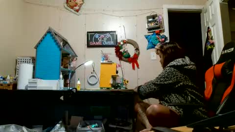 the Mini mami online show from 09/28/25, 06:19