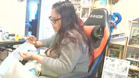 the Mini mami online show from 02/06/26, 01:58