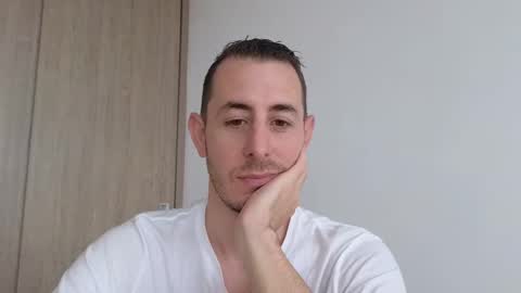       online show from 10/15/25, 02:50