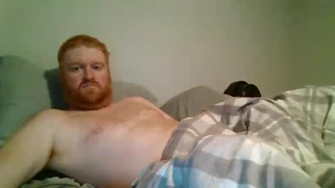 Snapshot of bigred92899 chatting on 04/29/26, 02:15 bigred92899 online show from 04/29/26, 02:15