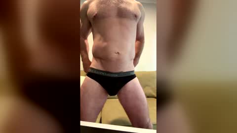 Snapshot of bigs969 chatting on 04/17/26, 01:36 bigs969 online show from 04/17/26, 01:36