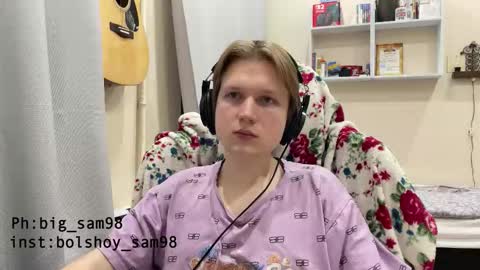 bigsamuel05 online show from 10/20/25, 04:18