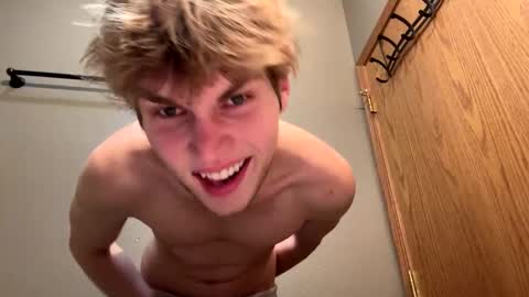 bigskinnyboyshh online show from 12/31/24, 09:06