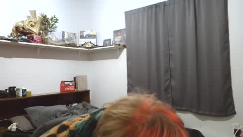 Snapshot of bigskinnyboyshh chatting on 11/26/25, 11:39 bigskinnyboyshh online show from 11/26/25, 11:39