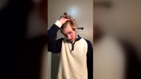 Snapshot of bigskinnyboyshh chatting on 12/17/25, 12:16 bigskinnyboyshh online show from 12/17/25, 12:16