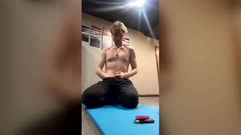 Snapshot of bigskinnyboyshh chatting on 02/04/26, 12:05 bigskinnyboyshh online show from 02/04/26, 12:05