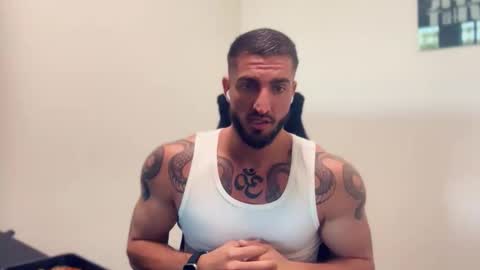 Snapshot of bigsnakeman1995 chatting on 09/24/25, 08:17 Gogo online show from 09/24/25, 08:17