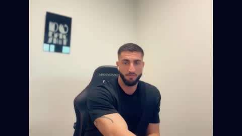 Snapshot of bigsnakeman1995 chatting on 09/26/25, 07:12 Gogo online show from 09/26/25, 07:12